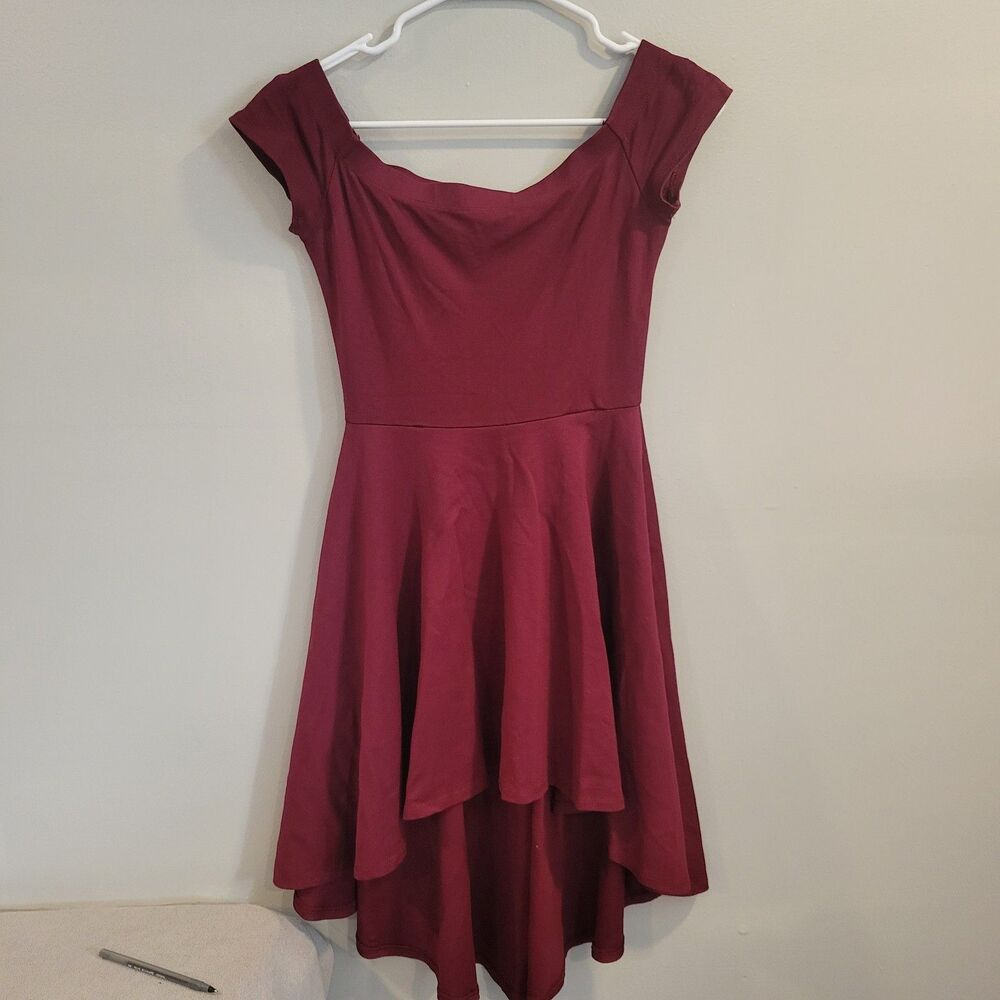 Windsor Dress High Low Stretch Off Shoulder Red Burgundy MADE IN USA Size Small